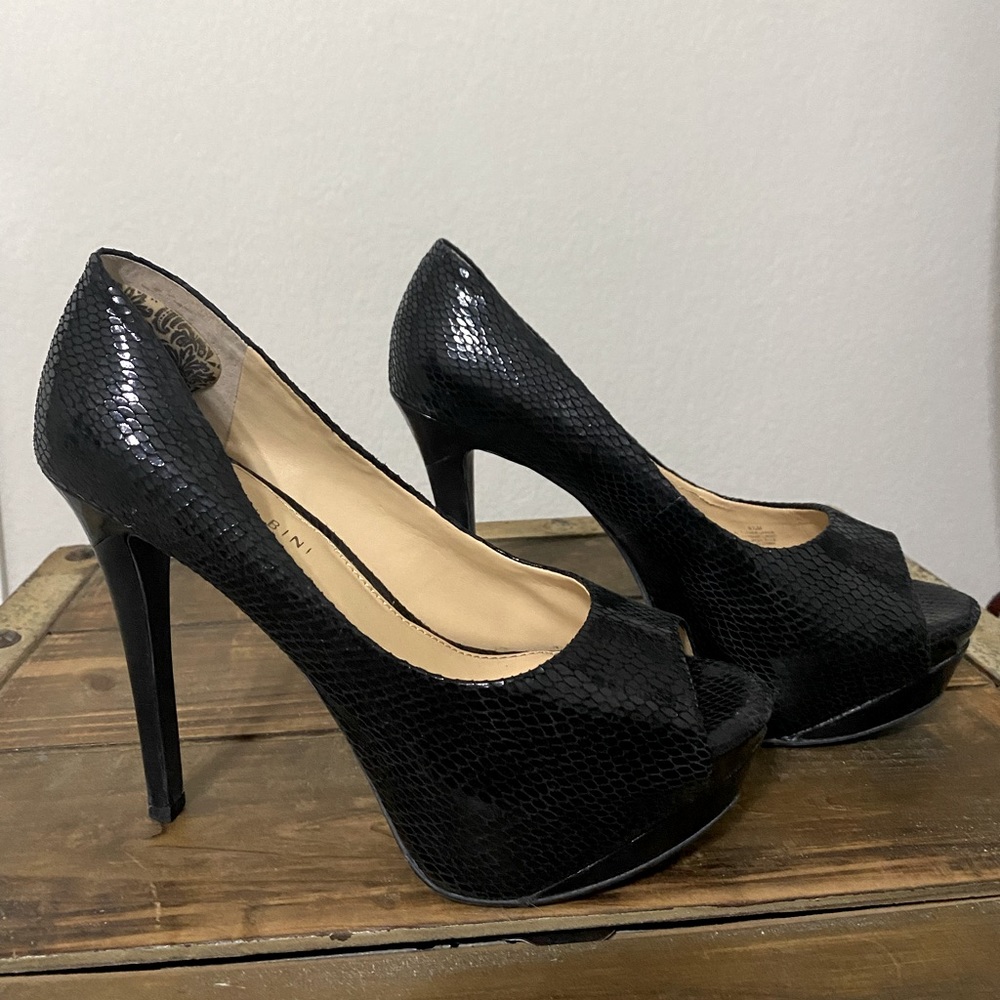 Black Gianni Bini Peep Toe 8.5